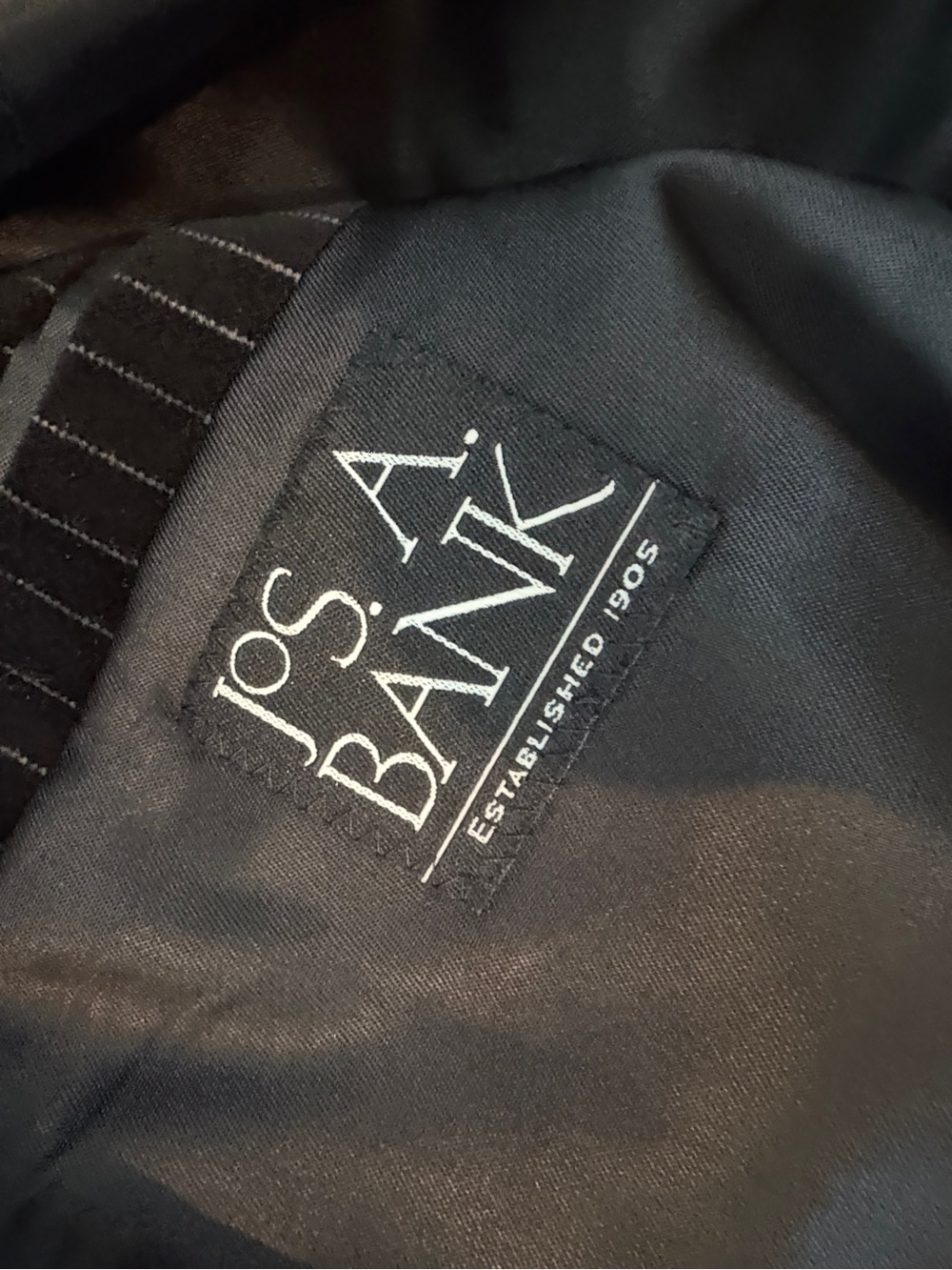 Jos. A. Bank Velvet Blazer 46R Slim Fit Sport Coat Black Pinstriped Mens - Picture 6 of 9